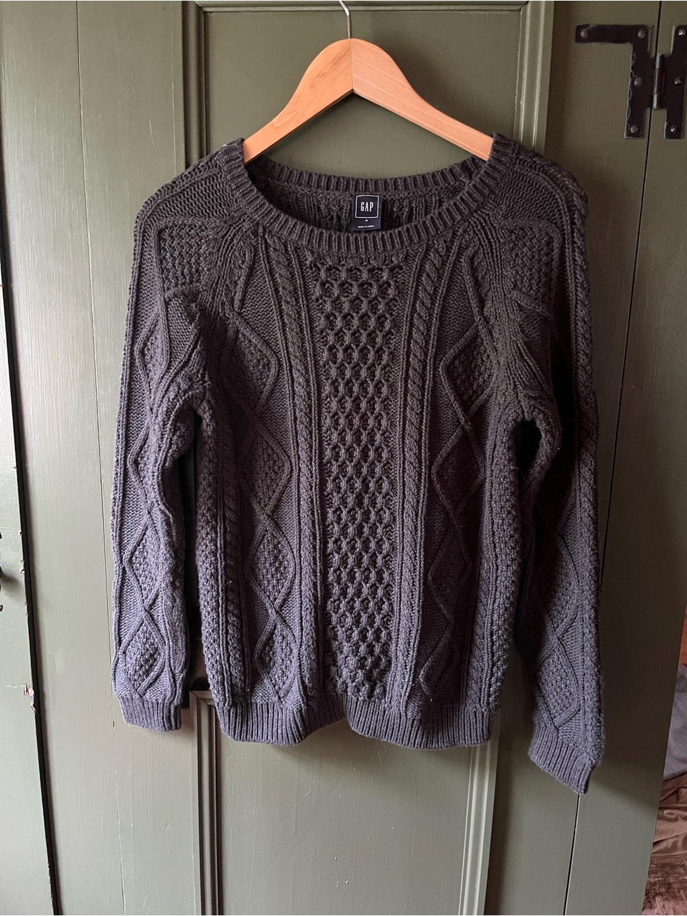 GAP Women's Navy Blue Cable Knit Sweater